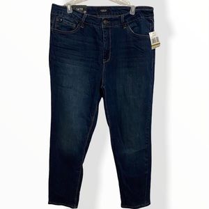 CURVE APPEAL SKINNY JEANS NWT